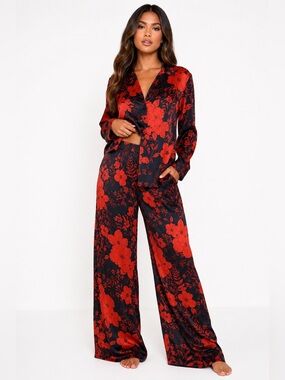 PrettyLittleThing Satin Floral Two Piece Lounge Set Outfit Wide Leg Pants 8